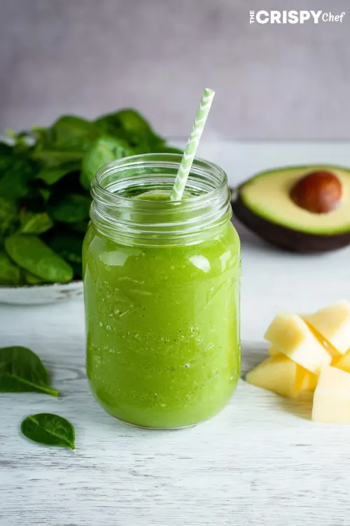 Green Spinach and Avocado Smoothie
