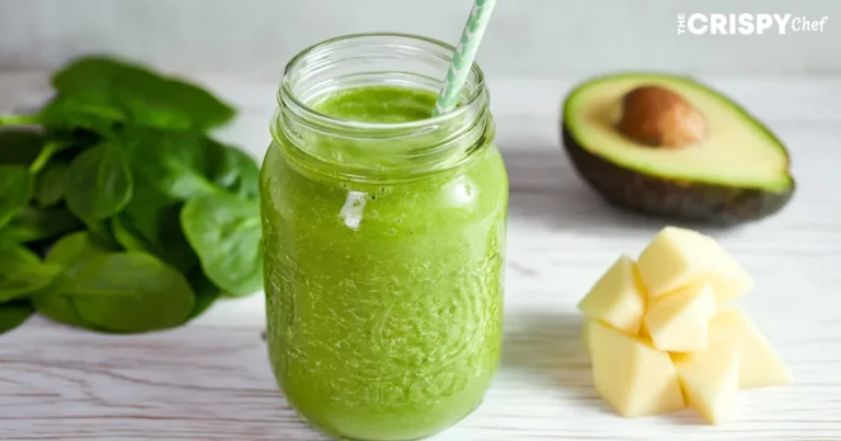 Green Spinach and Avocado Smoothie