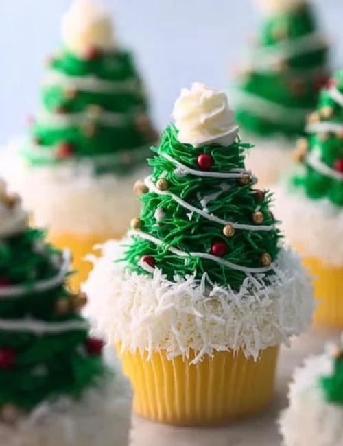 Christmas Tree Cupcakes