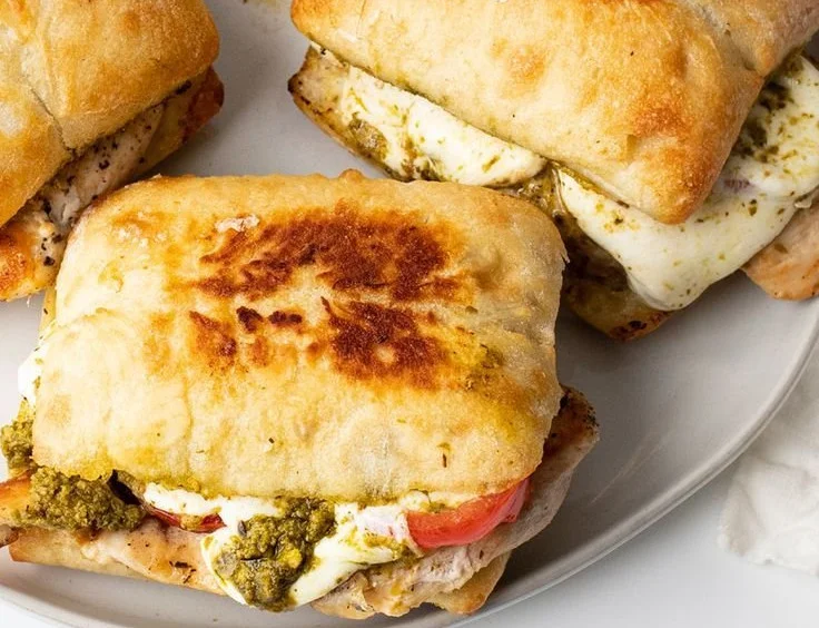 Delicious Chicken Pesto Sandwich with fresh ingredients and vibrant flavors