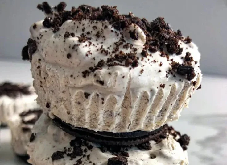 Healthy no-bake Oreo cheesecake bites on a white plate