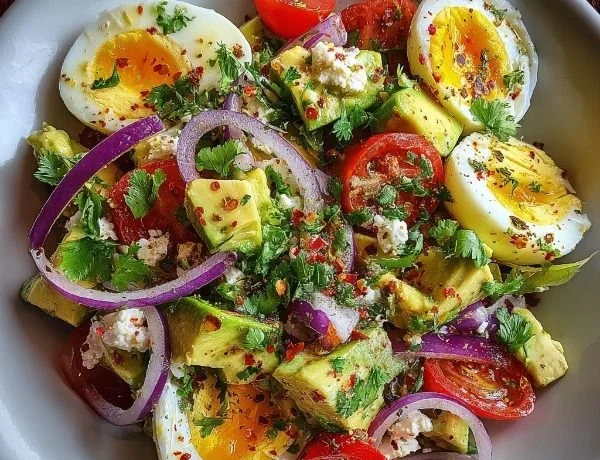 Healthy workout egg avocado salad recipe with protein and healthy fats.